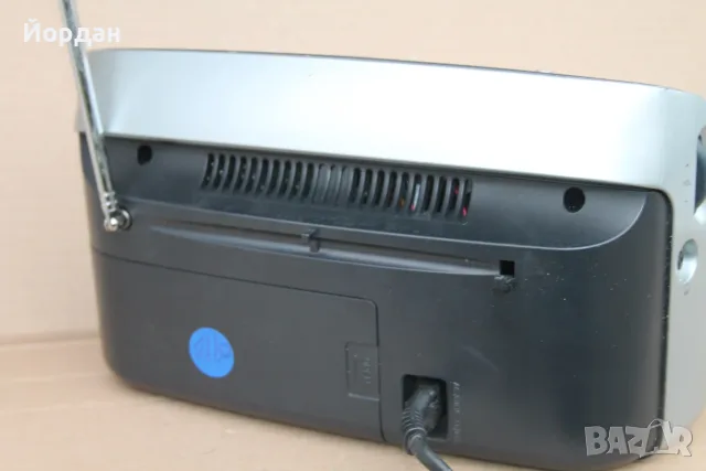 Радио ''Grundig'' , снимка 7 - Радиокасетофони, транзистори - 56483486