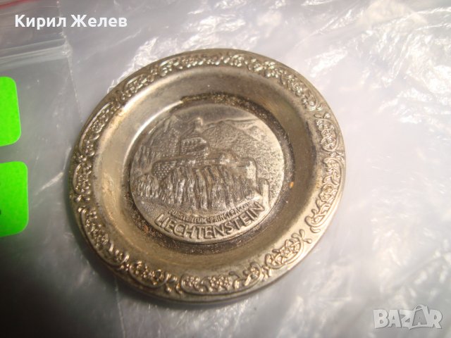 СТАРА КОЛЕКЦИОНЕРСКА ОРНАМЕНТИРАНА МИНИТЮРНА ДЕКОРАТИВНА ЧИНИЙКА ЛИХТЕНЩАЙН СУВЕНИР 30961, снимка 4 - Колекции - 38127512