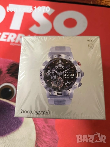 Чисто нов смарт часовник