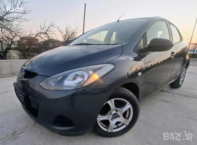 Мазда 2 2011г 1.3i, снимка 3 - Автомобили и джипове - 53886903