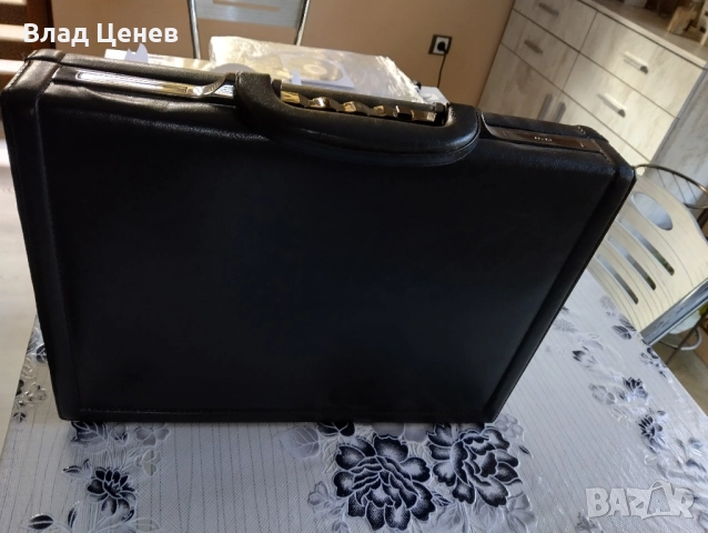 куфарче за документи , снимка 2 - Куфари - 52113253