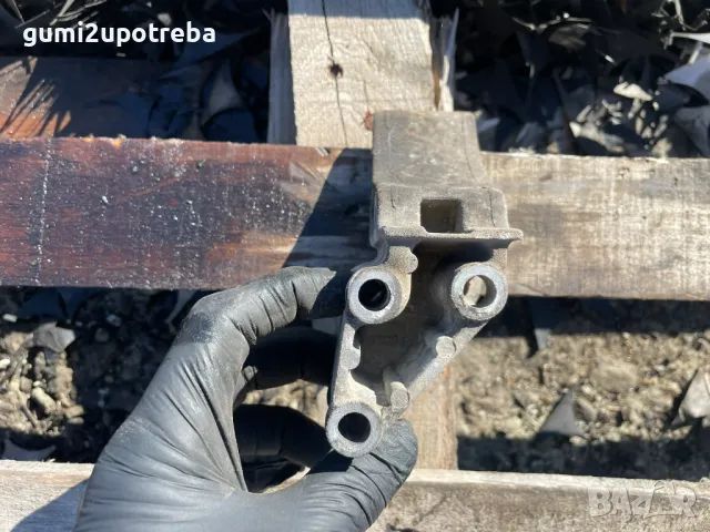 Монтажна Скоба Двигател A1122230340 Mercedes E class W211 V6 320CDI 4matic, снимка 3 - Части - 50104385