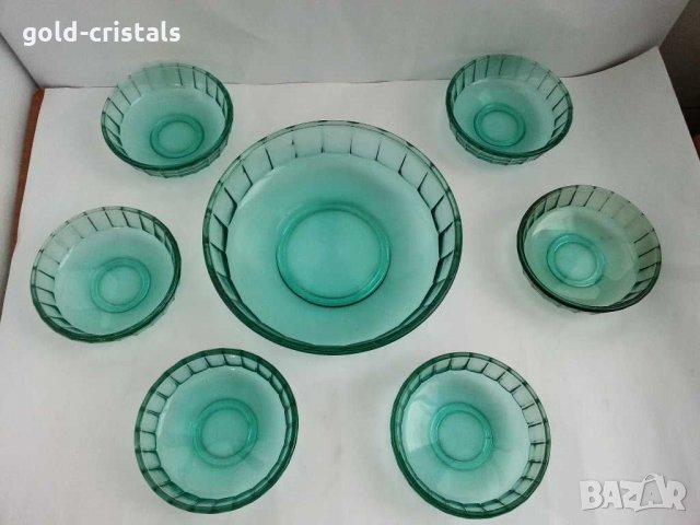 Стъклени купа и купички цветно зелено стъкло, снимка 4 - Антикварни и старинни предмети - 31764618