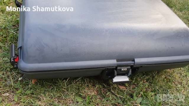 Голям куфар с колелца сив цвят, снимка 10 - Куфари - 52577305