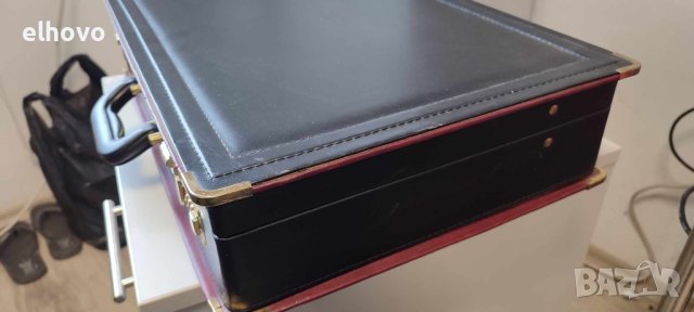 Кожено дипломатическо куфарче с шифър Nivella, снимка 4 - Куфари - 44368425