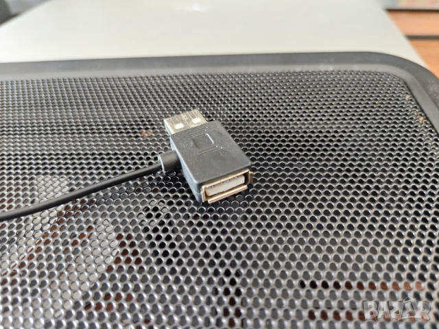 Охлаждаща постаква за лаптоп, снимка 4 - Лаптоп аксесоари - 50755489