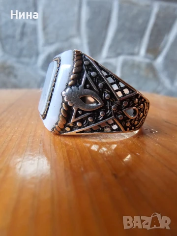 Мъжки сребърен пръстен с бял седеф