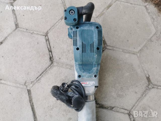 Професионален къртач със захват 6-стен Bosch GSH 16-30 , 1750 W, снимка 10 - Други инструменти - 44700543