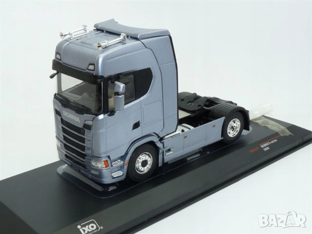 Scania S-Series влекач 2020 - мащаб 1:43 на IXO моделът е нов в PVC дисплей-кейс