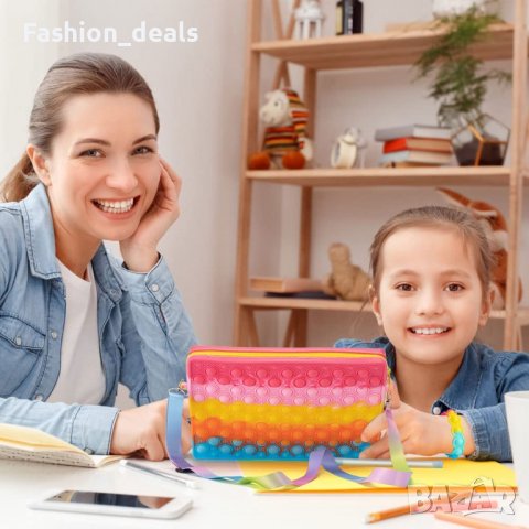 Нова Чанта за през рамо Попит силиконова играчка Гривна момиче Подарък, снимка 4 - Други - 38617012