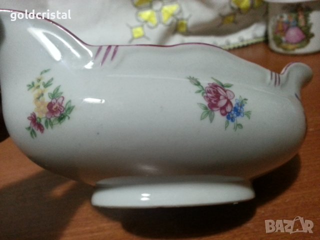 Стар български порцелан сосиера, снимка 3 - Антикварни и старинни предмети - 44232420