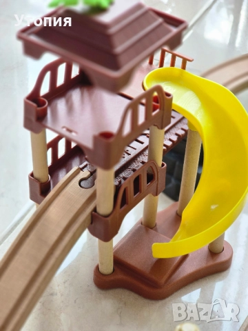 Дървена писта Playtive Jungle, снимка 8 - Коли, камиони, мотори, писти - 52554277