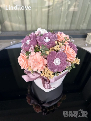 Букет от цветя от соев восък