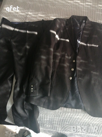костюм мъжки черен много запазен размер 54 мисля които го вземе няма да съжалява на разумна цена 