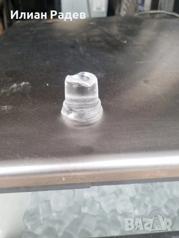 Ледогенератор 40кг, снимка 3 - Обзавеждане за заведение - 53992510