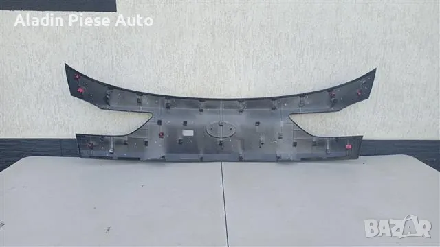 Орнамент за задна врата Kia Ceed Kombi година 2018 2019 2020 2021 2022 2023 код 87311J7300 , снимка 2 - Аксесоари и консумативи - 47746169