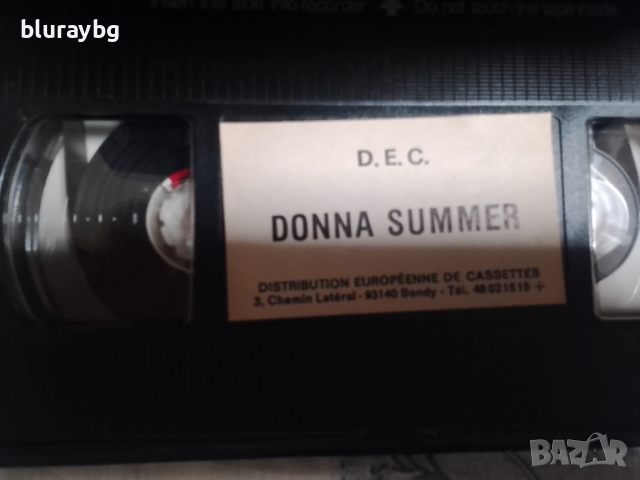 Donna Summer – A Hot Summer Night VHS, снимка 3 - Други жанрове - 53086418