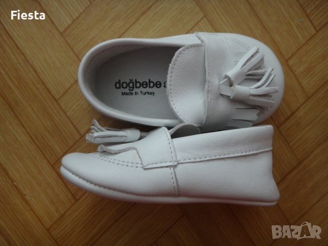 Официални бебешки бели обувки от естествена кожа, 19 номер, подходящи за кръщенка/кръщене, снимка 5 - Бебешки обувки - 39127459