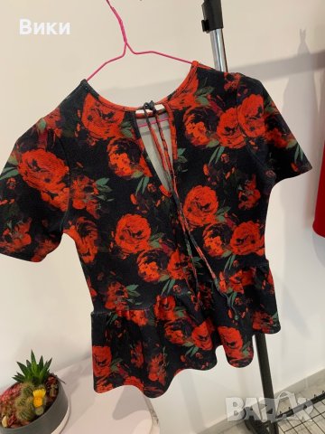 Дамска блуза в размер S, снимка 10 - Блузи с дълъг ръкав и пуловери - 44357973