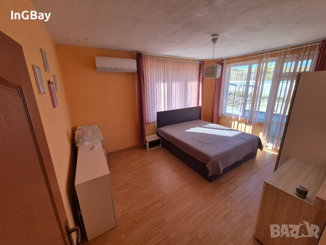 Продавам 1/2 къща (многостаен/4-стаен етаж 160кв., 1 ет. + 1/2 таванско помещение 30кв.), снимка 10 - Етаж от къща - 52268493