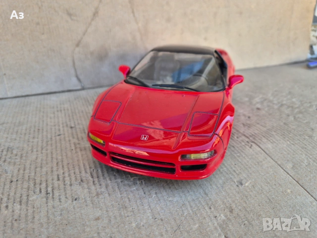 Honda NSX 1:18 Revell червен Хонда НСХ Acura, снимка 3 - Колекции - 53877369