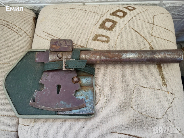 Многофункционален военен/туристически инструмент от соца