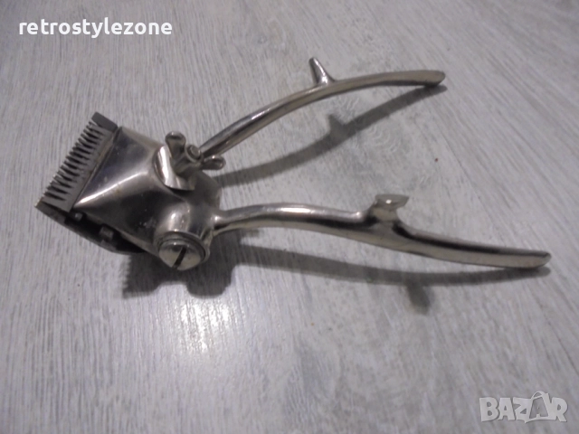 № 8215 Стара ръчна механична машинка за подстригване , снимка 3 - Други ценни предмети - 52908406