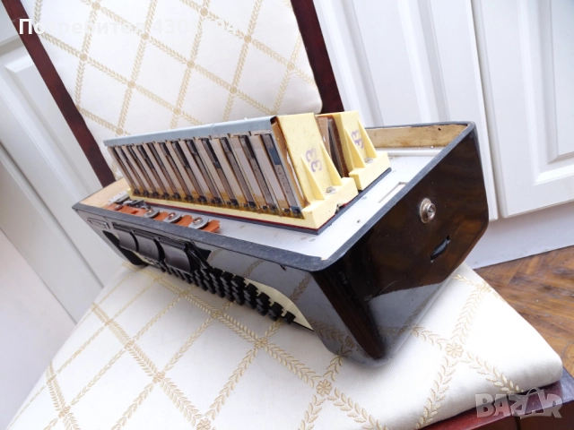 Корпус (баси) за Акордеон Weltmeister Stella 80 баса, снимка 3 - Акордеони - 52379730