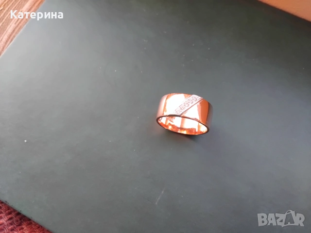 Позлатен пръстен  с проба 585 злато