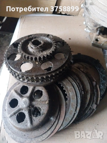 различни части останали от двигатели за иже възход и татран., снимка 9 - Части - 54069108