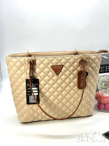 чанти Guess ➡️40cm⬆️28cm 🌟, снимка 12 - Чанти - 52093184