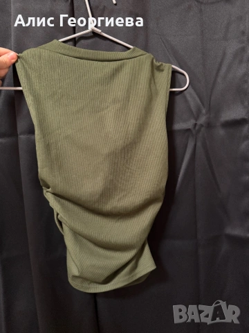 Зелен потник с вградени подплънки, снимка 3 - Потници - 53214039