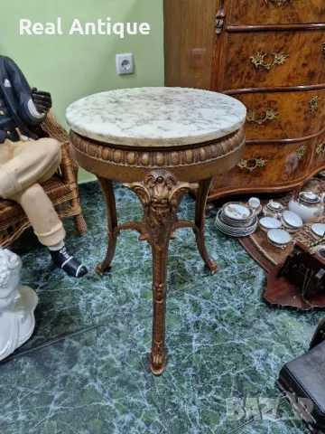Уникална антикварна градинска масичка от чугун с мраморен плот 