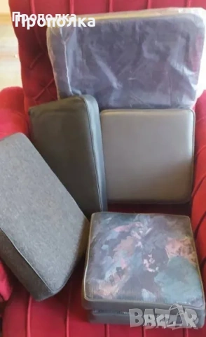 Тапицирани, седалки, облегалки за столове и табуретки 