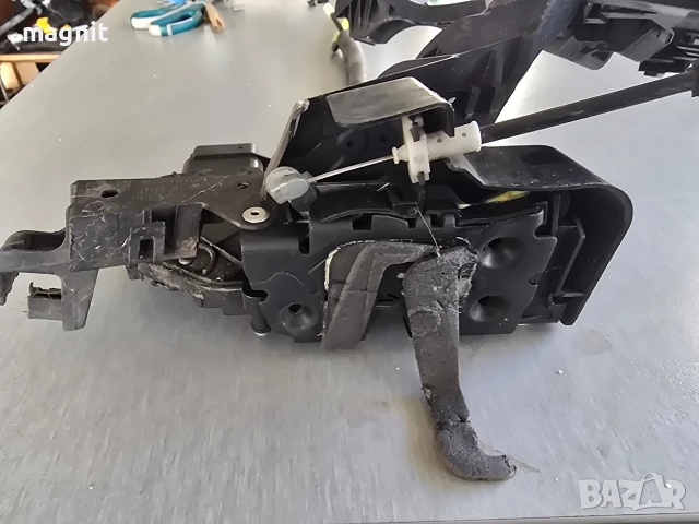 Брава задна лява Jaguar XF 03.2008 - 04.2015 8x23-24995-ce, снимка 3 - Части - 52936861