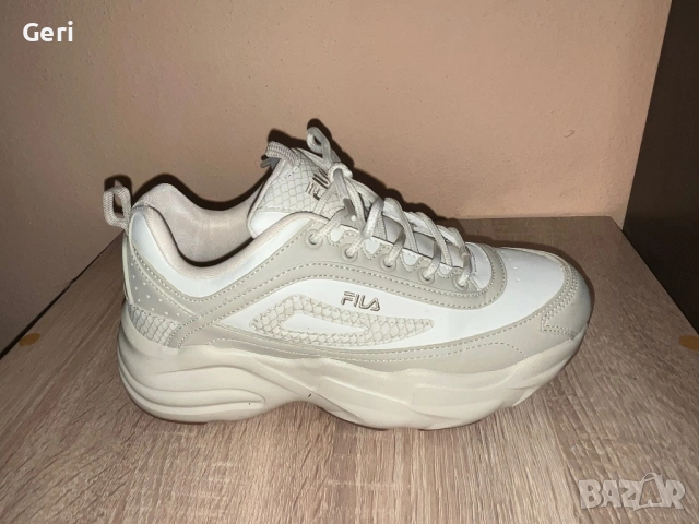 Маратонки Fila 39 номер, снимка 2 - Маратонки - 53381090