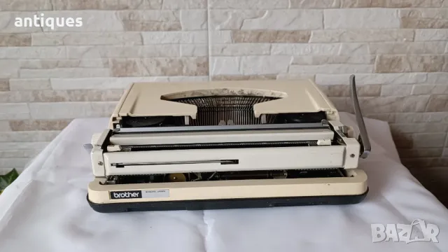 Стара пишеща машина Brother Deluxe 850TR - Made in Japan - 1970 година, снимка 8 - Антикварни и старинни предмети - 49159698