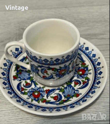 Двоен сет за кафе ръчно рисуван 