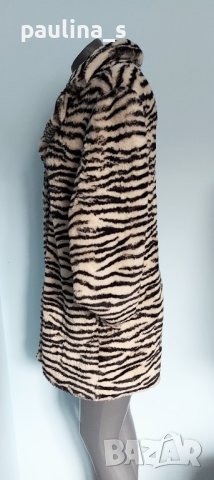 Луксозен дизайнерски кожух в зебра принт / голям размер , снимка 2 - Палта, манта - 44323367