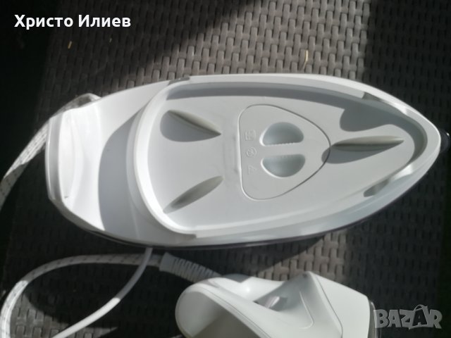 Парна ютия Парогенератор Rowenta Easy Steam ‎VR5020, снимка 11 - Ютии - 42876850