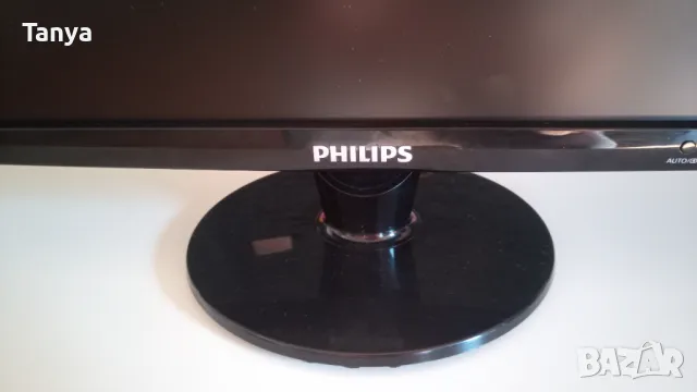 Монитор Philips, снимка 4 - Монитори - 47901206