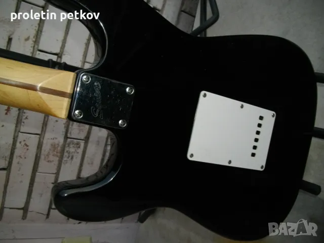 Fender Skquier Stratokaster  , снимка 4 - Струнни инструменти - 49576415