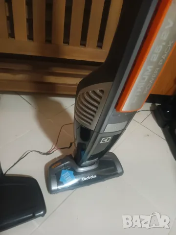 MOЩНА БЕЗКАБЕЛНА ПРАХОСМУКАЧКА AEG - ULTRAPOWER 25,2V, снимка 10 - Прахосмукачки - 55754529