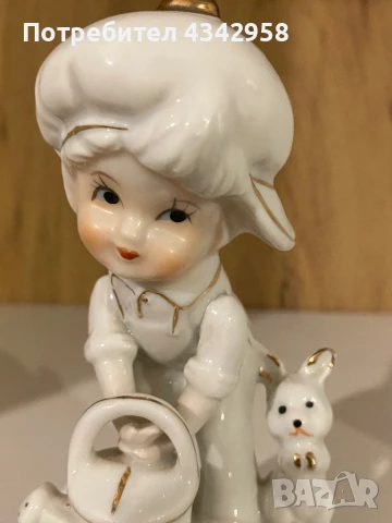 Порцеланова фигурка « Момче и куче », снимка 2 - Антикварни и старинни предмети - 50648173