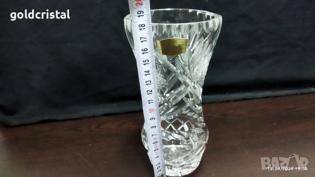 кристална ваза, снимка 2 - Антикварни и старинни предмети - 25134680