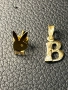 Златна обица playboy висулка буква gold 585 14 karat obica zlatno , снимка 1