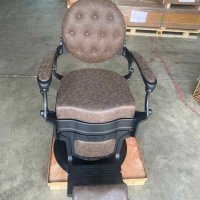 Бръснарски стол Mae - черен/кафяв, снимка 4 - Бръснарски столове - 37387475