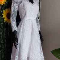 къса булчинска сватбена рокля с ръкави, снимка 3 - Сватбени рокли - 39215906