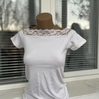 Дамска бяла тениска с дантела, снимка 1 - Тениски - 39811031