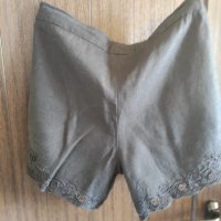черни ленени къси панталонки с дантела, снимка 3 - Къси панталони и бермуди - 40543749